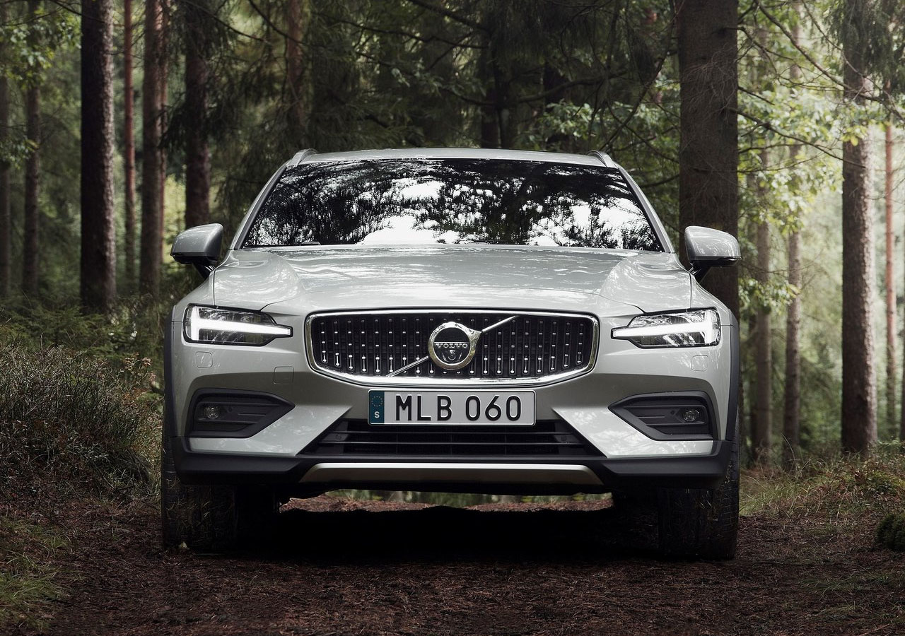 volvo v60 cross country интерьер